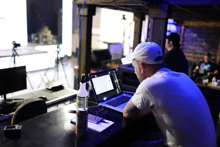 혜은이 콘서트: 감동의 무대 속으로 풍덩 빠져보세요